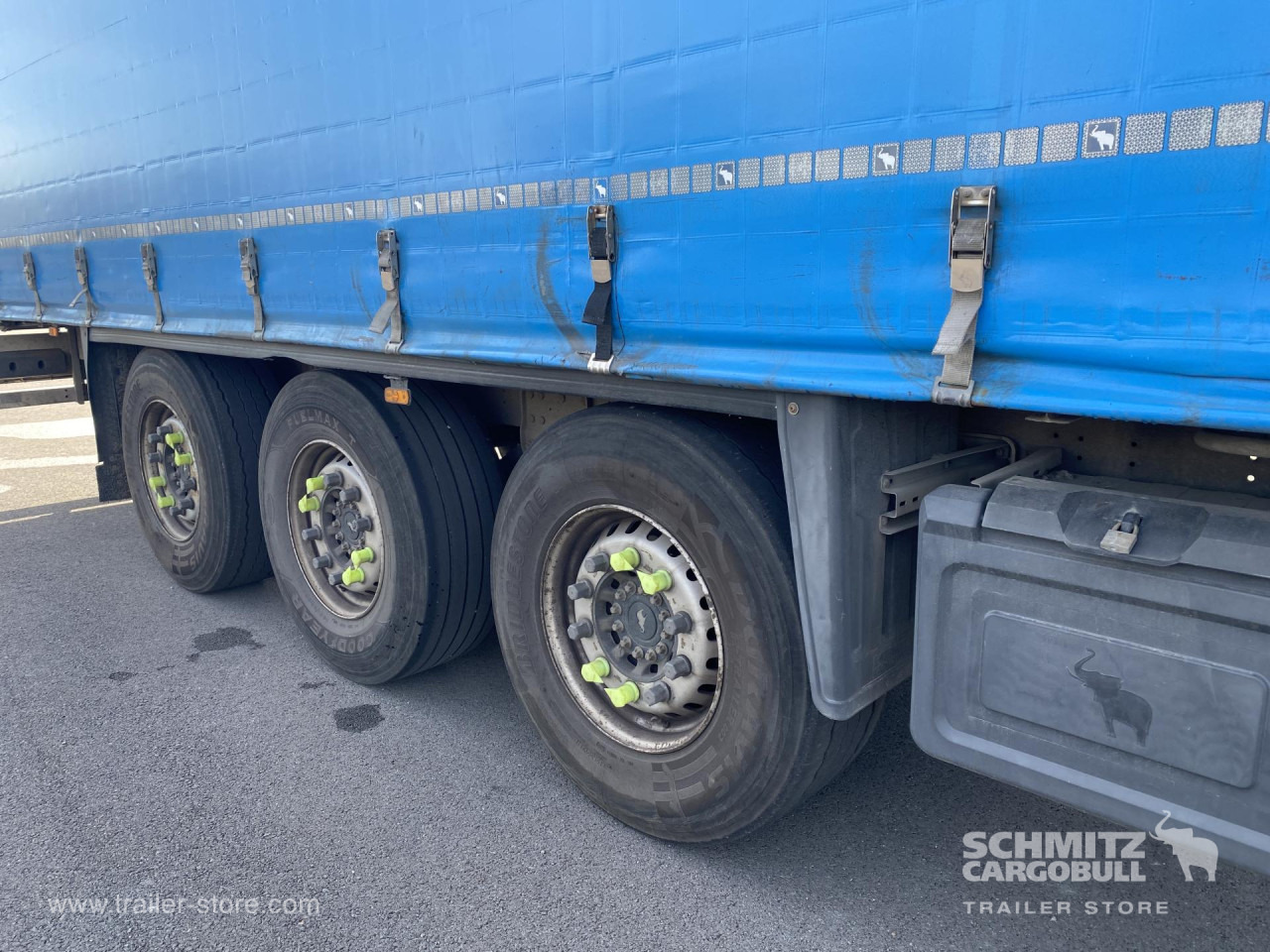 SCHMITZ Curtainsider Standard - Curtainsider semi-trailer: picture 3 SCHMITZ Curtainsider Standard - Curtainsider semi-trailer: picture 3