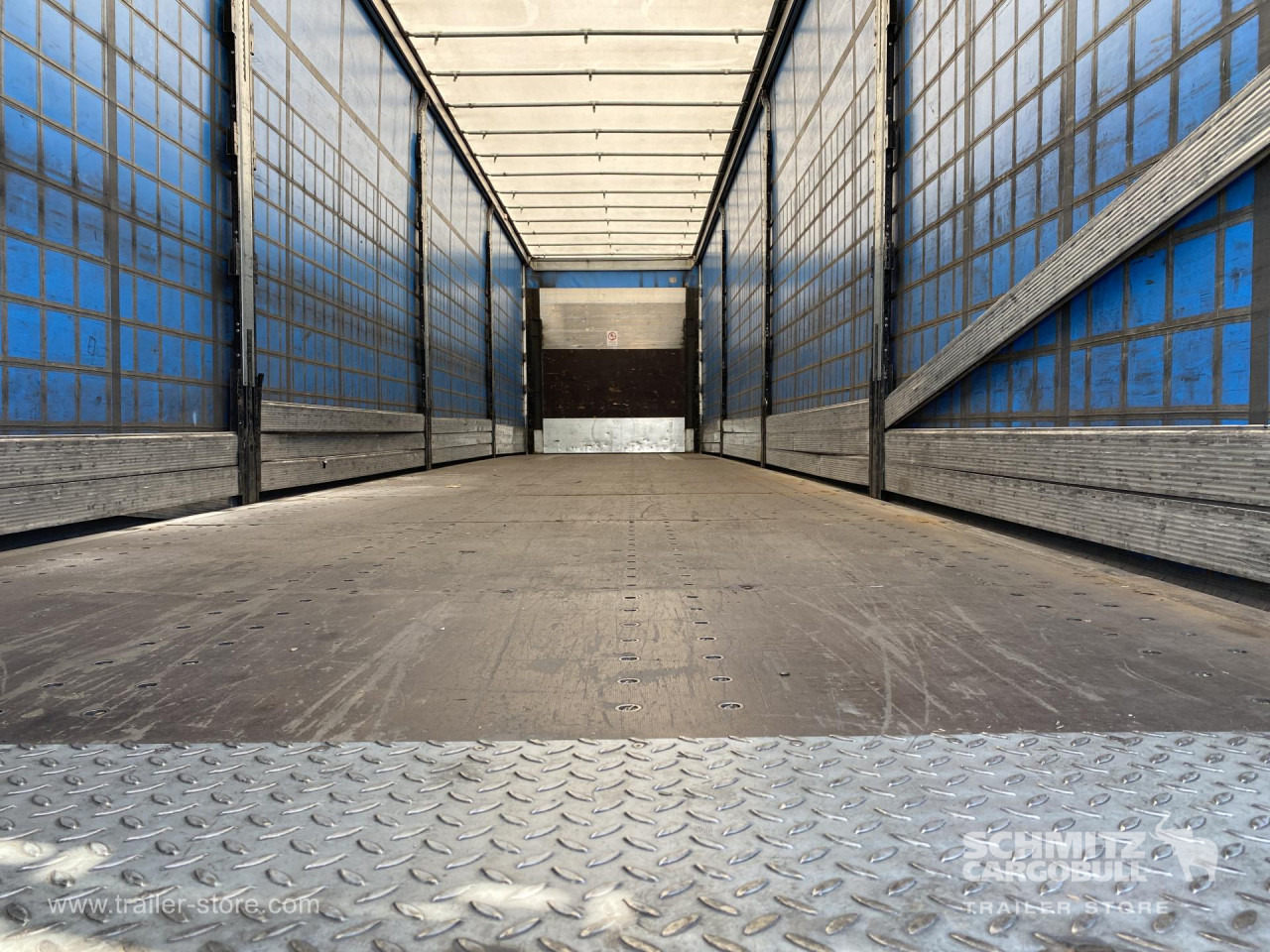 SCHMITZ Curtainsider Standard - Curtainsider semi-trailer: picture 5 SCHMITZ Curtainsider Standard - Curtainsider semi-trailer: picture 5