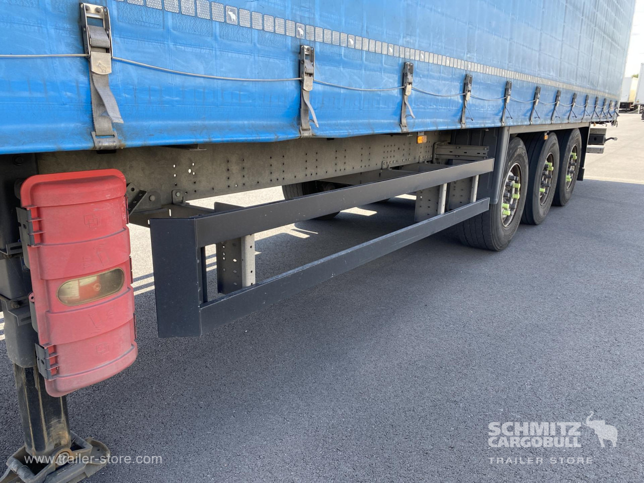 SCHMITZ Curtainsider Standard - Curtainsider semi-trailer: picture 3 SCHMITZ Curtainsider Standard - Curtainsider semi-trailer: picture 3