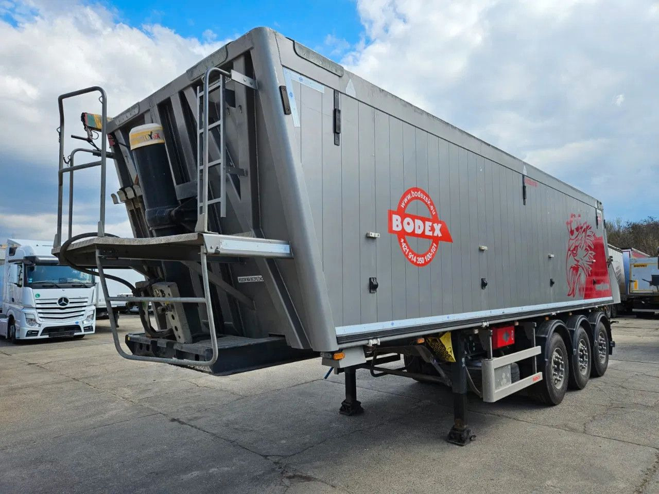 Bodex KIS3B - Tipper semi-trailer: picture 1 Bodex KIS3B - Tipper semi-trailer: picture 1