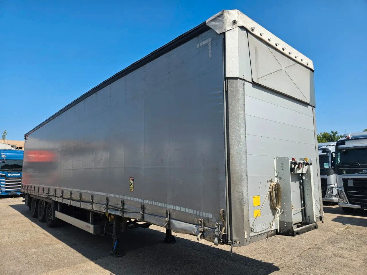 Schmitz Cargobull SCB S3T VARIOS Lifting Axle A&C, XL Code 1 Unit - Curtainsider semi-trailer: picture 2 Schmitz Cargobull SCB S3T VARIOS Lifting Axle A&C, XL Code 1 Unit - Curtainsider semi-trailer: picture 2
