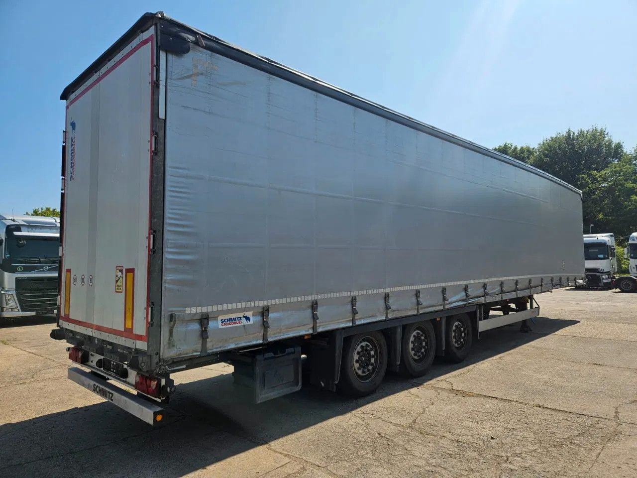 Schmitz Cargobull SCB S3T VARIOS Lifting Axle A&C, XL Code 1 Unit - Curtainsider semi-trailer: picture 3 Schmitz Cargobull SCB S3T VARIOS Lifting Axle A&C, XL Code 1 Unit - Curtainsider semi-trailer: picture 3