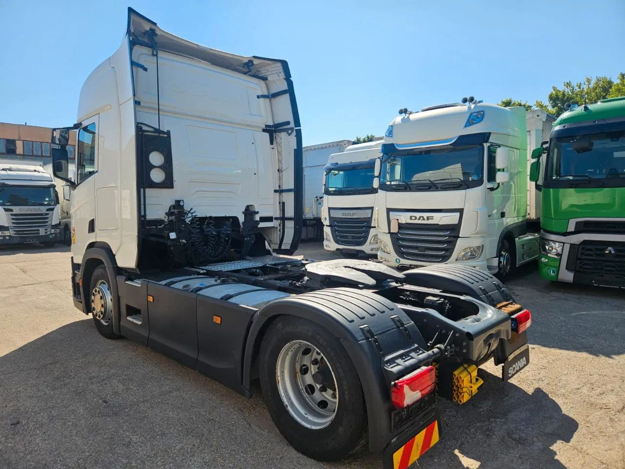 Scania R450 HYVA Hydraulics, Full Spoiler, Digital Disp - Tractor unit: picture 4 Scania R450 HYVA Hydraulics, Full Spoiler, Digital Disp - Tractor unit: picture 4
