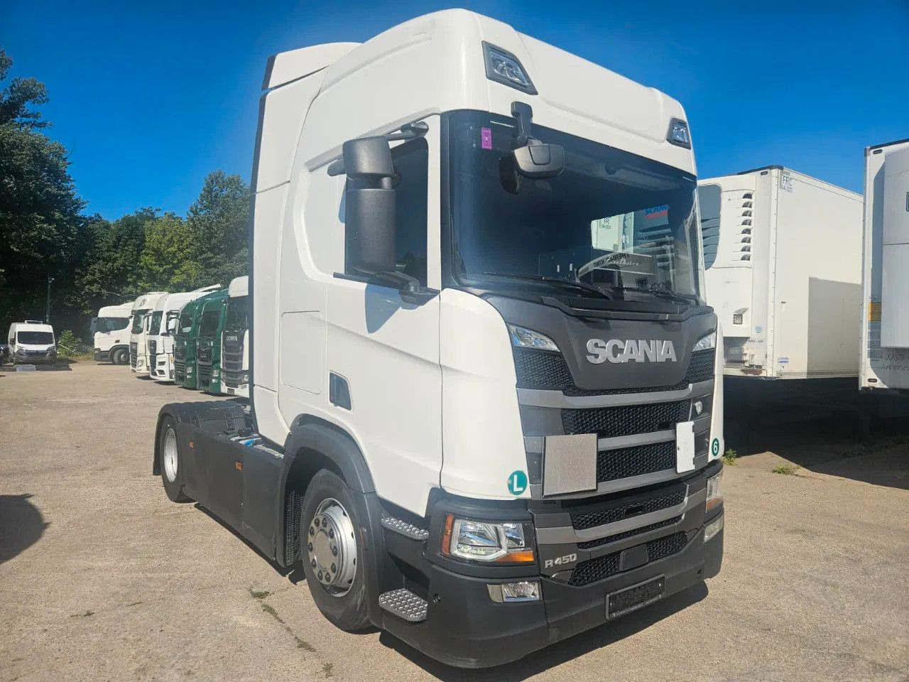 Scania R450 HYVA Hydraulics, Full Spoiler, Digital Disp - Tractor unit: picture 2 Scania R450 HYVA Hydraulics, Full Spoiler, Digital Disp - Tractor unit: picture 2