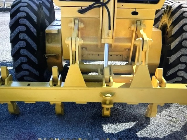 Komatsu GD530A mit 5-Zahn Heckaufreißer - Grader: picture 5 Komatsu GD530A mit 5-Zahn Heckaufreißer - Grader: picture 5