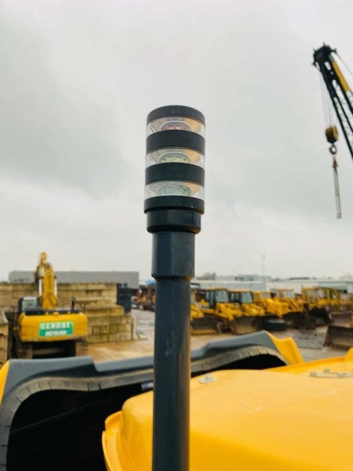 Articulated dumper Bell B 30 E: picture 10