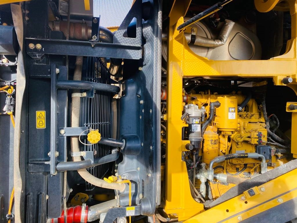 Wheel loader CAT 950 GC: picture 9