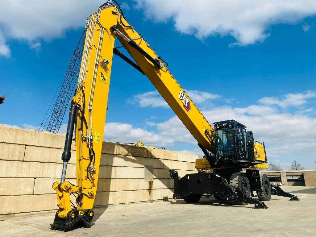 CAT mh3040 - Waste/ Industry handler: picture 4 CAT mh3040 - Waste/ Industry handler: picture 4