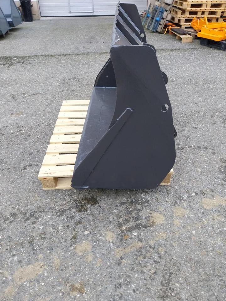 Schaufel 1,65m Volvo L 20 25 JCB 406 Radlader Hoflader - Loader bucket: picture 2 Schaufel 1,65m Volvo L 20 25 JCB 406 Radlader Hoflader - Loader bucket: picture 2