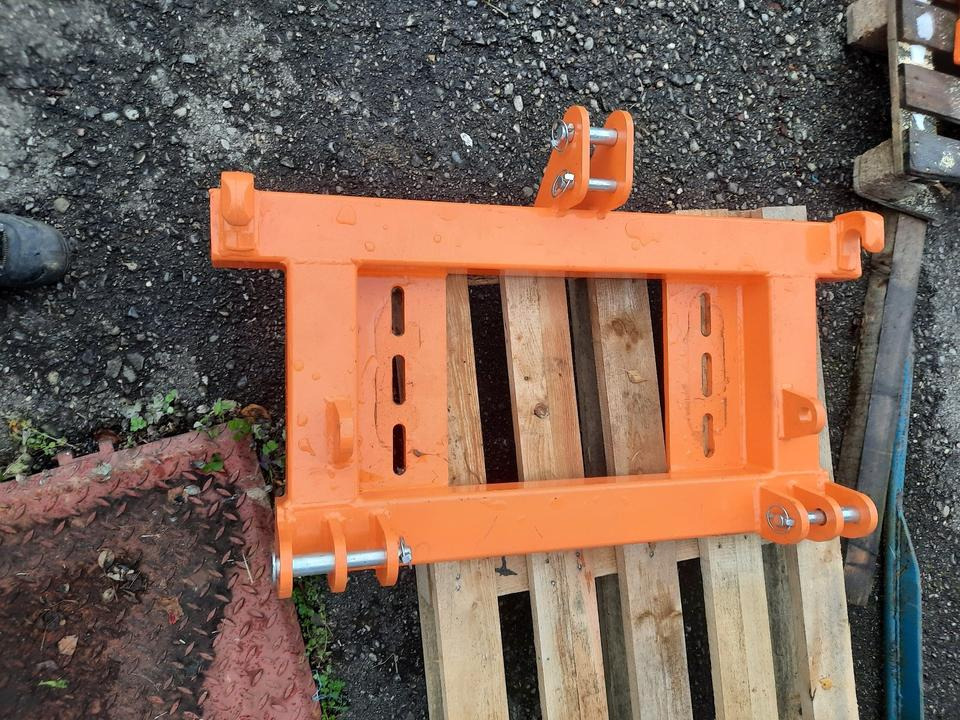 Snow plough Schneeschild 1,8m John Deere Kommunal Schlepper Radlader Hoflader: picture 9 Snow plough Schneeschild 1,8m John Deere Kommunal Schlepper Radlader Hoflader: picture 9