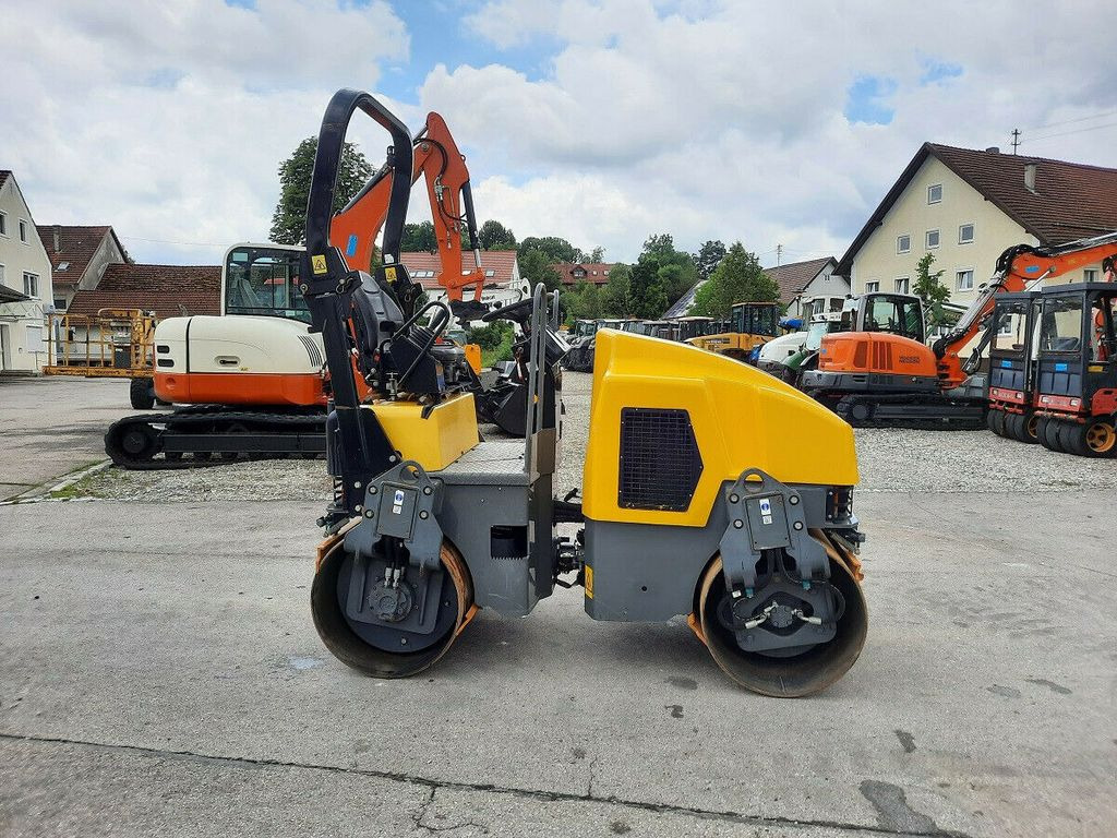 Wacker RD 27-120, neuer Motor 1 Stunde - Roller: picture 3 Wacker RD 27-120, neuer Motor 1 Stunde - Roller: picture 3