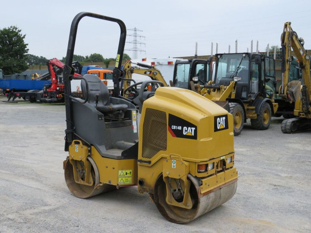 CAT Tandem-Vibrationswalze CB14 B Baumaschine - Roller: picture 2 CAT Tandem-Vibrationswalze CB14 B Baumaschine - Roller: picture 2