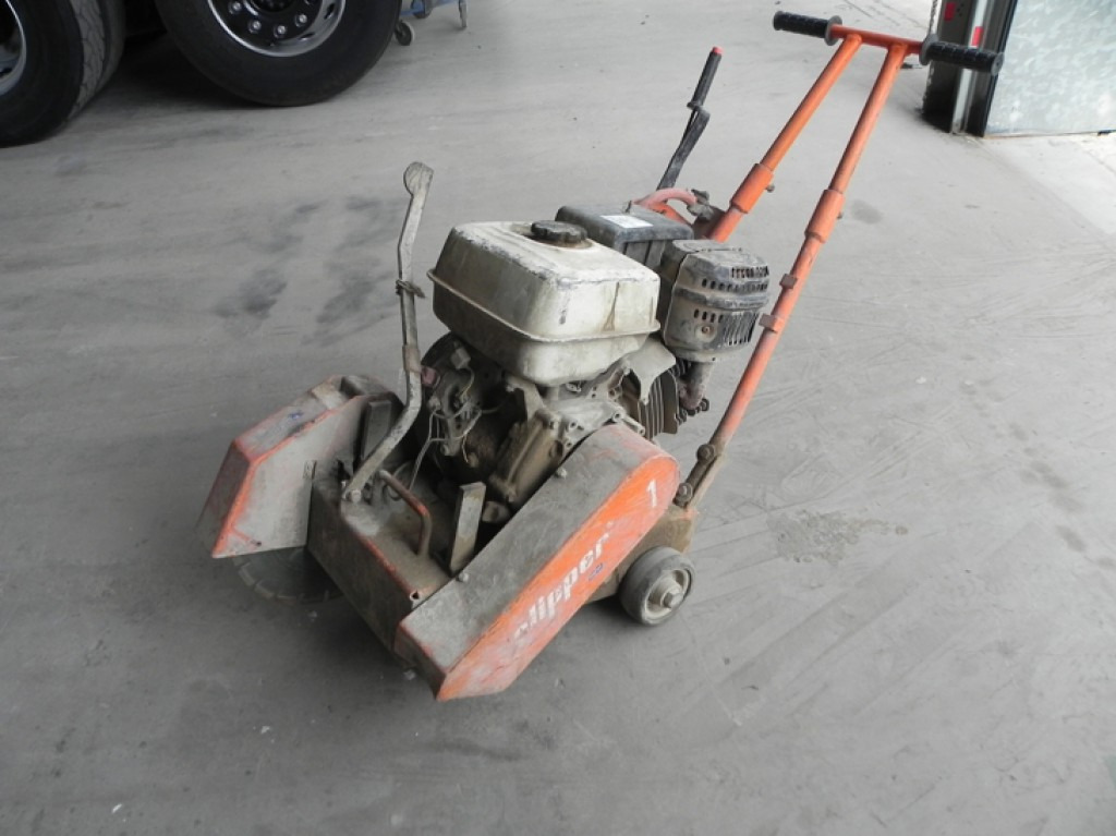 SAINT GOBAIN Norton Clipper C 85 Kleinteile - Construction machinery: picture 3 SAINT GOBAIN Norton Clipper C 85 Kleinteile - Construction machinery: picture 3