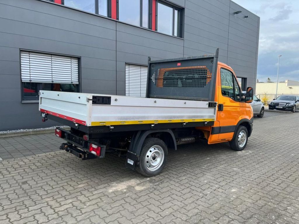 Iveco Daily 29L13 Pritsche - Flatbed van: picture 4 Iveco Daily 29L13 Pritsche - Flatbed van: picture 4