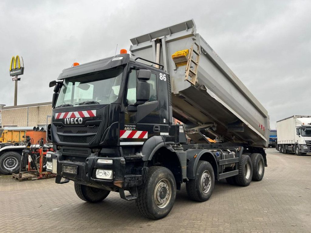 Iveco TRACKER AD450TW 4 Achs Muldenkipper Meiller - Tipper: picture 1 Iveco TRACKER AD450TW 4 Achs Muldenkipper Meiller - Tipper: picture 1