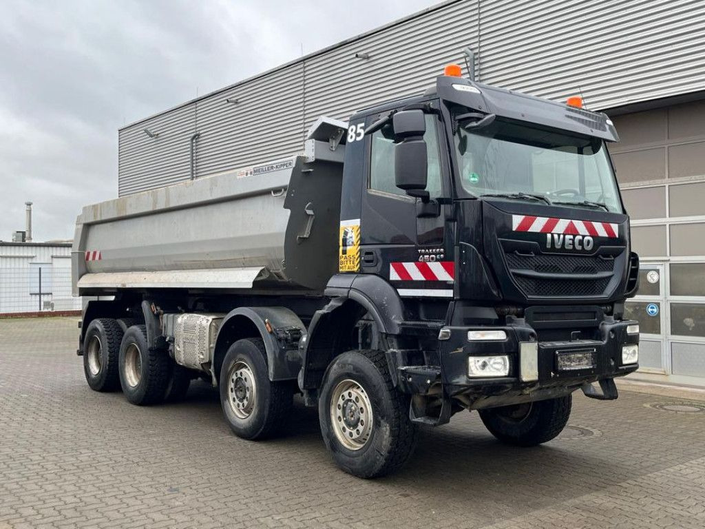 Iveco TRACKER AD450TW 4 Achs Muldenkipper Meiller - Tipper: picture 2 Iveco TRACKER AD450TW 4 Achs Muldenkipper Meiller - Tipper: picture 2