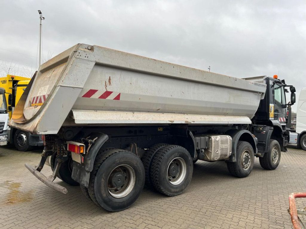 Iveco TRACKER AD450TW 4 Achs Muldenkipper Meiller - Tipper: picture 4 Iveco TRACKER AD450TW 4 Achs Muldenkipper Meiller - Tipper: picture 4