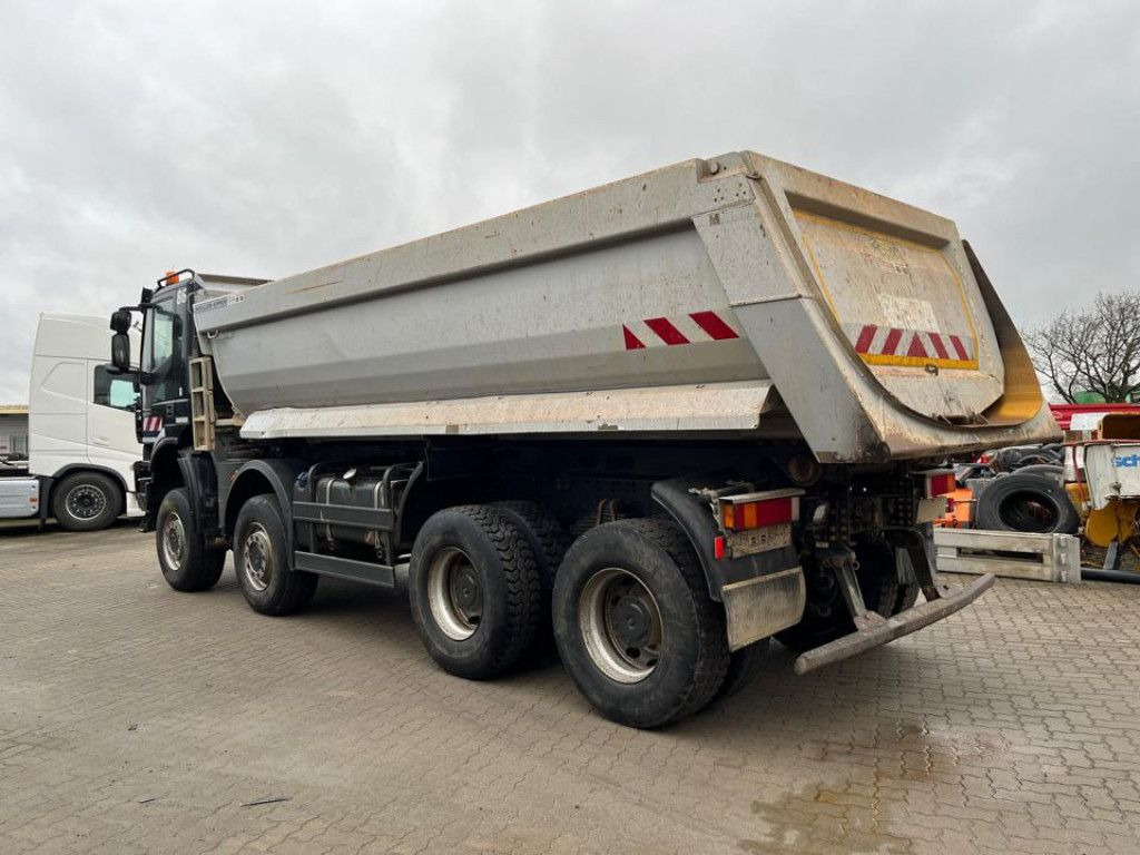 Iveco TRACKER AD450TW 4 Achs Muldenkipper Meiller - Tipper: picture 3 Iveco TRACKER AD450TW 4 Achs Muldenkipper Meiller - Tipper: picture 3