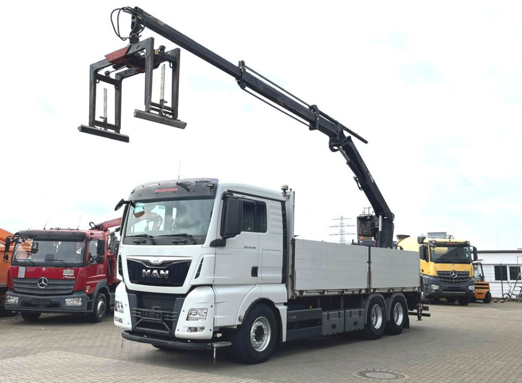 MAN MAN TG-X Pritsche Heckkran 26.440 6x4 Hiab XS 166 - Dropside/ Flatbed truck, Crane truck: picture 1 MAN MAN TG-X Pritsche Heckkran 26.440 6x4 Hiab XS 166 - Dropside/ Flatbed truck, Crane truck: picture 1