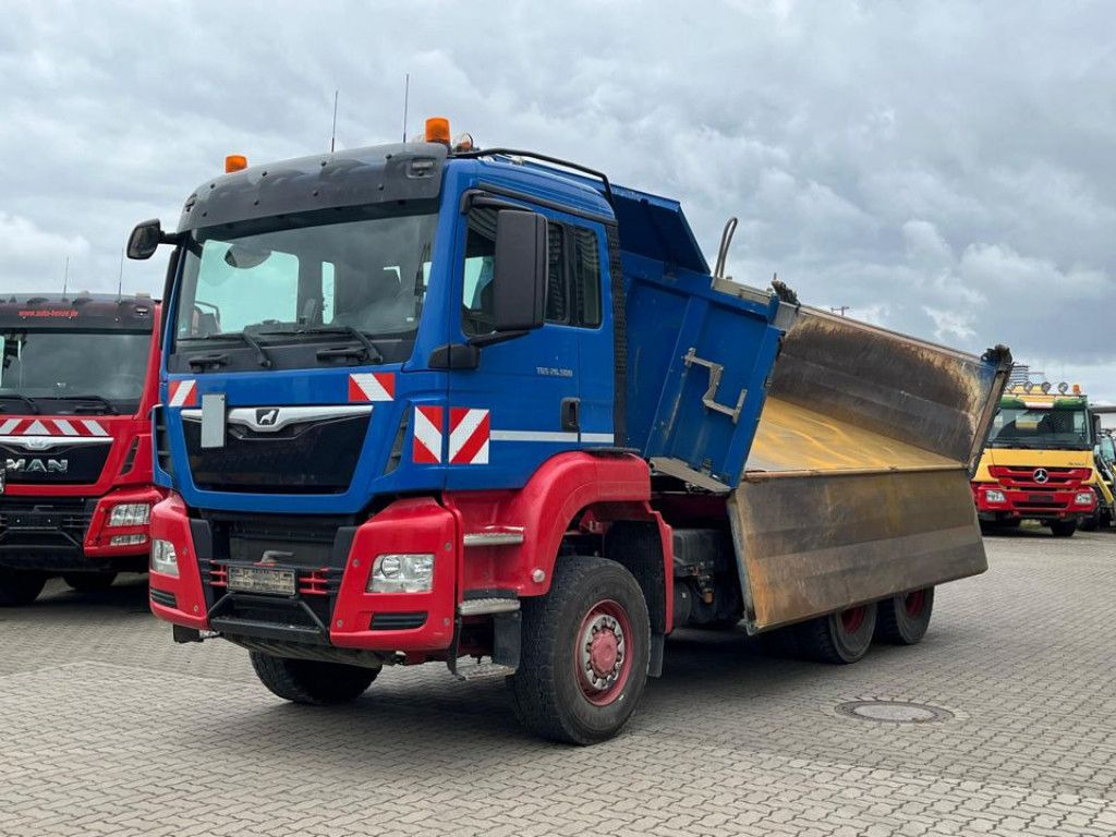 MAN TG-S 26.500 6x6 BB 3-Achs Allradkipper Bordmatik - Tipper: picture 1 MAN TG-S 26.500 6x6 BB 3-Achs Allradkipper Bordmatik - Tipper: picture 1