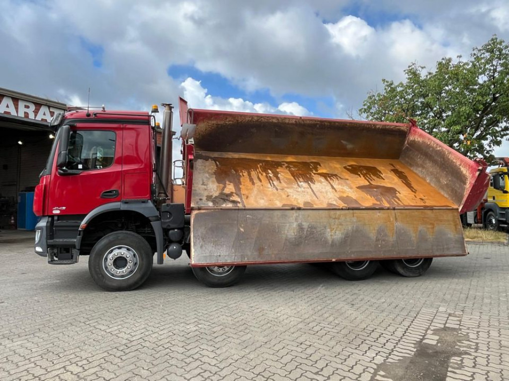 MERCEDES-BENZ Arocs 4143 8x4 4-Achs Kipper Meiller Bordmatik - Tipper: picture 5 MERCEDES-BENZ Arocs 4143 8x4 4-Achs Kipper Meiller Bordmatik - Tipper: picture 5