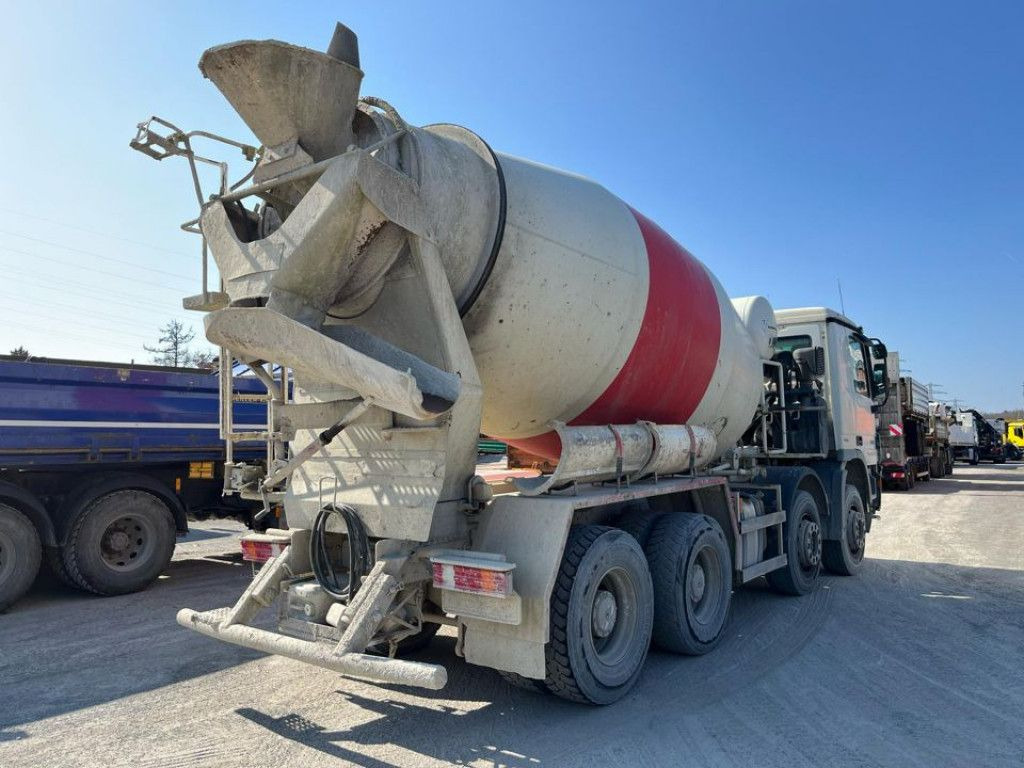 Mercedes-Benz Actros 3236 B 8x4 Betonmischer Intermix IMI 9 - Concrete mixer truck: picture 3 Mercedes-Benz Actros 3236 B 8x4 Betonmischer Intermix IMI 9 - Concrete mixer truck: picture 3
