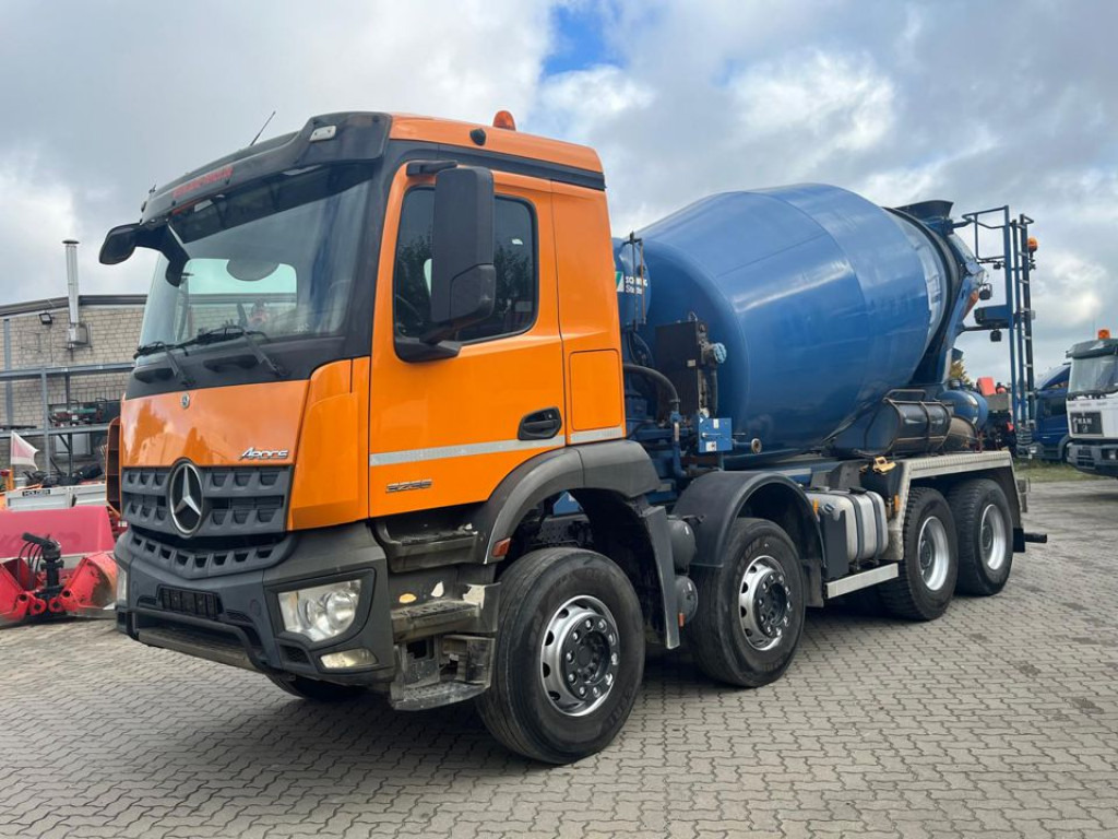MERCEDES-BENZ Arocs 3236 8x4 Betonmischer Deutsch Top AP Achsen - Truck: picture 1 MERCEDES-BENZ Arocs 3236 8x4 Betonmischer Deutsch Top AP Achsen - Truck: picture 1