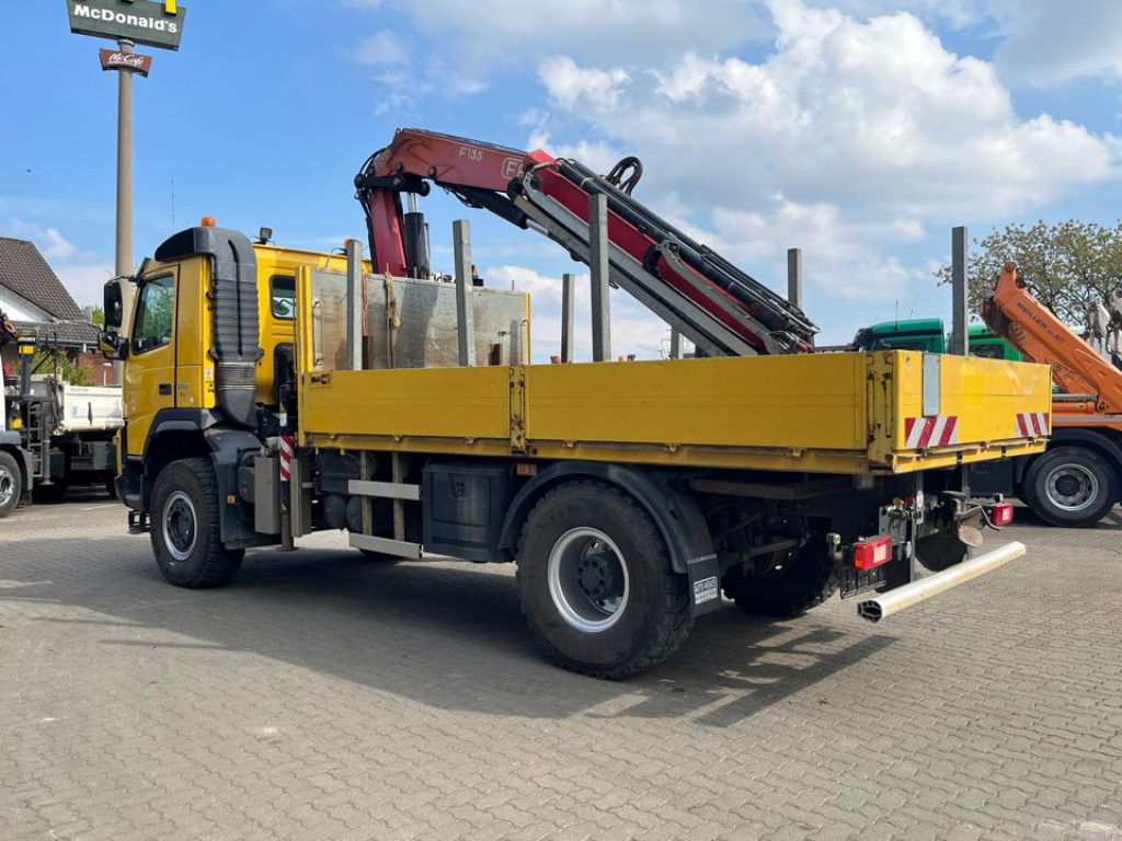 Dropside/ Flatbed truck, Crane truck VOLVO (S) Truck FM 330 4x4 Pritsche Kran Singelreifen Funkfernbedienung: picture 7