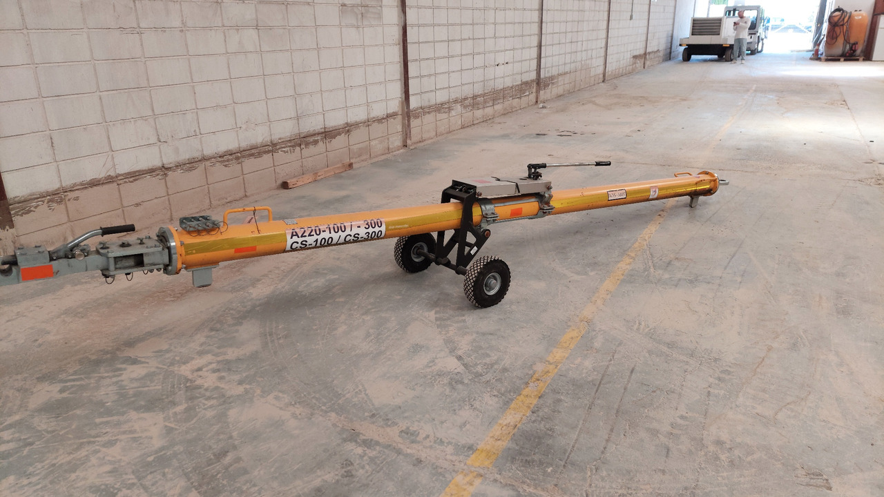 Towbar A220 JMS - Ground support equipment: picture 1 Towbar A220 JMS - Ground support equipment: picture 1