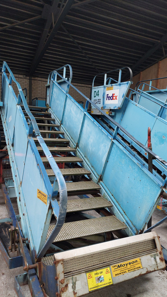 Passenger Stairs SACO 2-2.80 - Passenger stairs: picture 3 Passenger Stairs SACO 2-2.80 - Passenger stairs: picture 3
