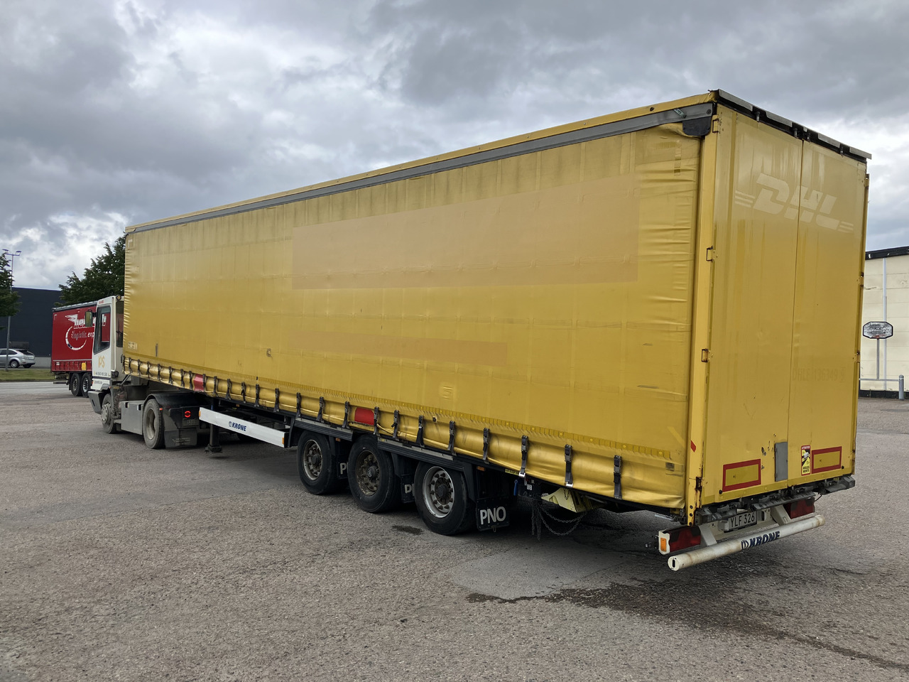 KRONE MEGA CURTAIN - LIFTING ROOF - HUCKEPACK - Curtainsider semi-trailer: picture 2 KRONE MEGA CURTAIN - LIFTING ROOF - HUCKEPACK - Curtainsider semi-trailer: picture 2