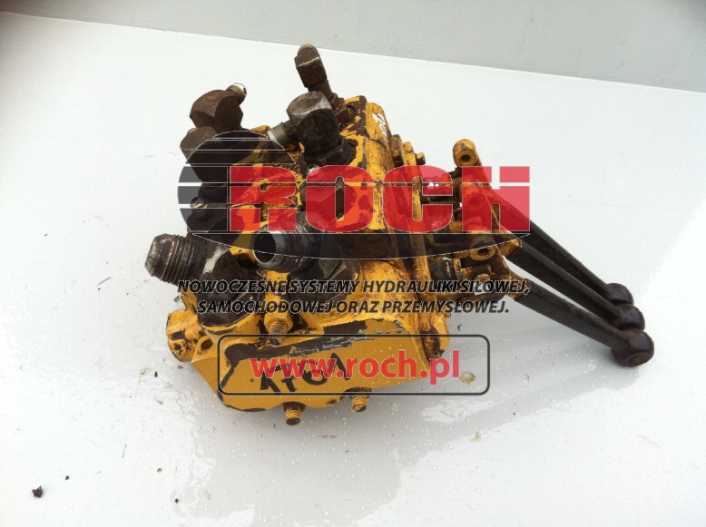 8998 i H 6770 - 3 SEKCYJNY - Hydraulic valve for Construction machinery: picture 1 8998 i H 6770 - 3 SEKCYJNY - Hydraulic valve for Construction machinery: picture 1