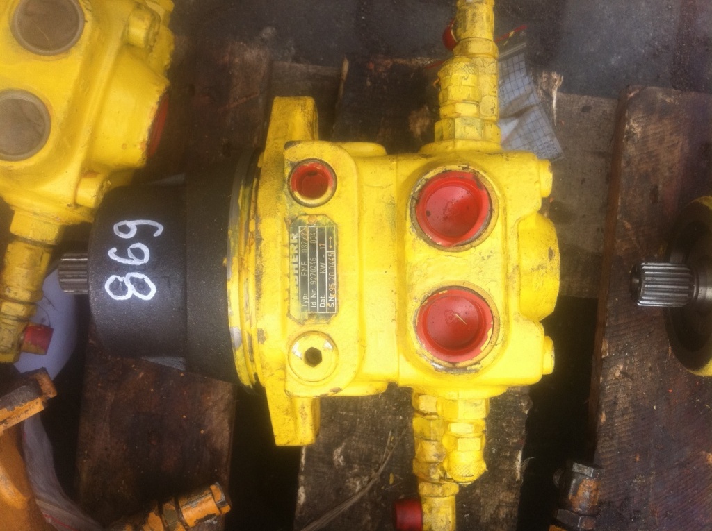 LIEBHERR FMF032/2 - Hydraulic motor for Construction machinery: picture 1 LIEBHERR FMF032/2 - Hydraulic motor for Construction machinery: picture 1