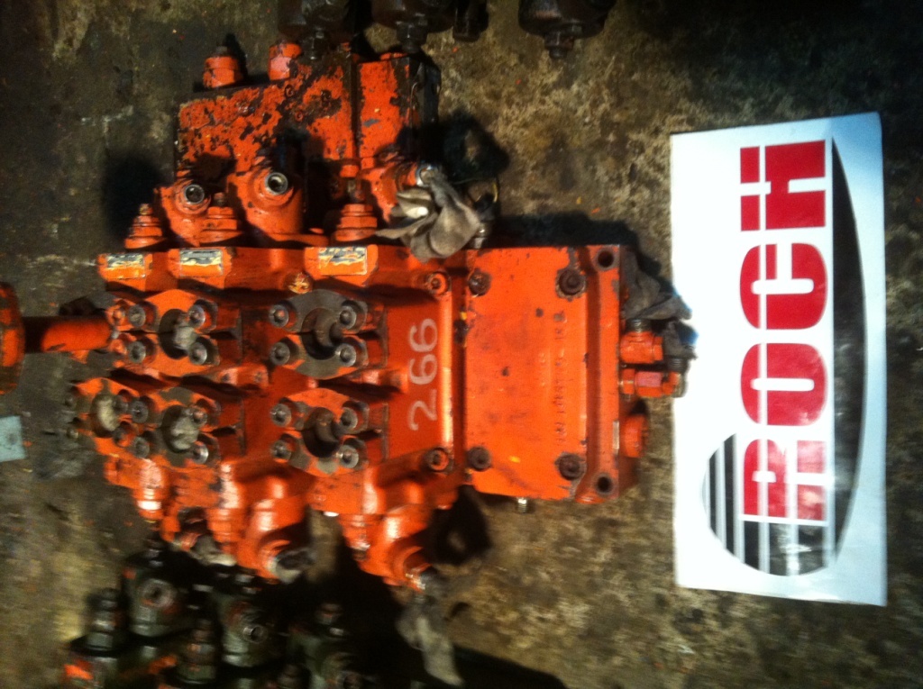 LINDE VT4 7596 - 3 SEKCYJNY 668F03 6771 + 668F03 6770 + 668F03 6769 + 668 341 2705-12 2 6683412705-122 - Hydraulic valve for Construction machinery: picture 1 LINDE VT4 7596 - 3 SEKCYJNY 668F03 6771 + 668F03 6770 + 668F03 6769 + 668 341 2705-12 2 6683412705-122 - Hydraulic valve for Construction machinery: picture 1