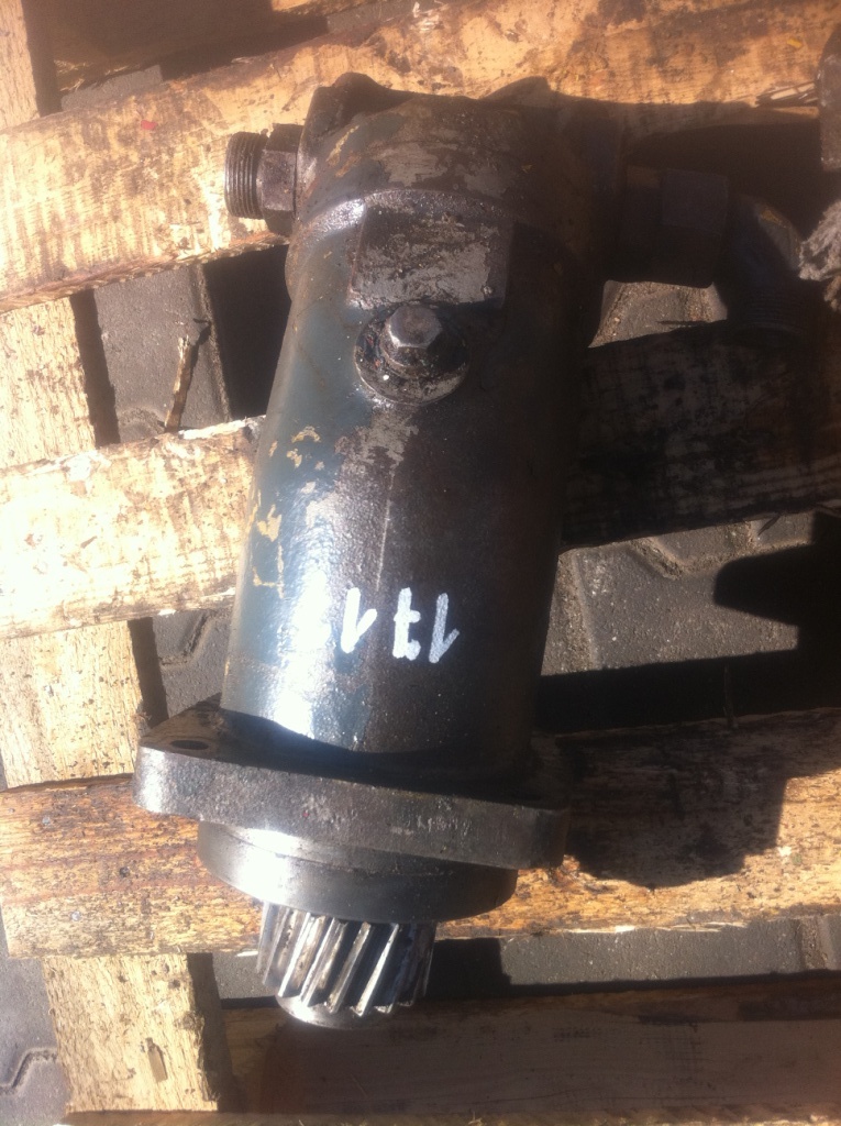 O&K 402886 210.20.01.30 1143... - Hydraulic motor for Construction machinery: picture 1 O&K 402886 210.20.01.30 1143... - Hydraulic motor for Construction machinery: picture 1