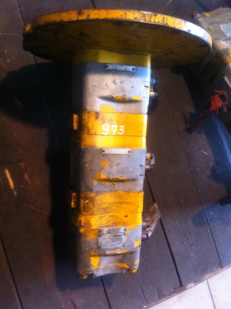 VOITH HK5/5/5-60/50/40190180919 + 180920 + 180921 - Hydraulic pump for Construction machinery: picture 1 VOITH HK5/5/5-60/50/40190180919 + 180920 + 180921 - Hydraulic pump for Construction machinery: picture 1