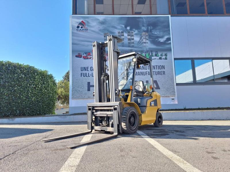 Caterpillar GP25NT - LPG forklift: picture 1 Caterpillar GP25NT - LPG forklift: picture 1