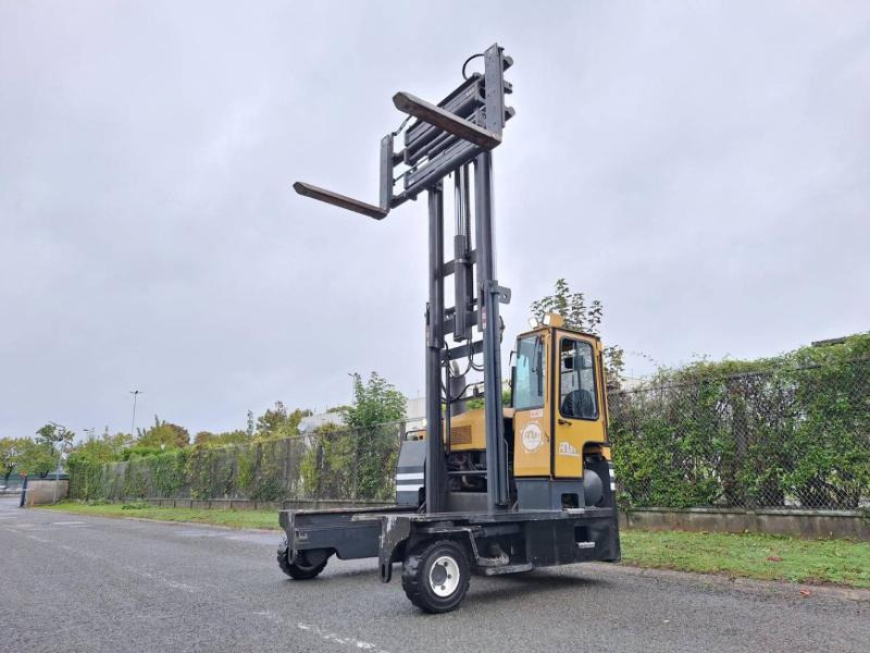 Combilift C8000-15 - 4-way reach truck: picture 2 Combilift C8000-15 - 4-way reach truck: picture 2