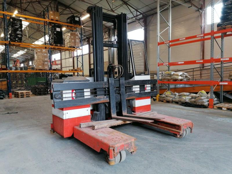 Combilift ESA30 - 4-way reach truck: picture 1 Combilift ESA30 - 4-way reach truck: picture 1