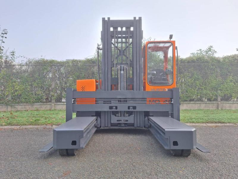 Hubtex MQ40 - 4-way reach truck: picture 2 Hubtex MQ40 - 4-way reach truck: picture 2