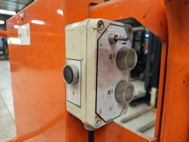 Vertical mast lift JLG Toucan Duo: picture 6