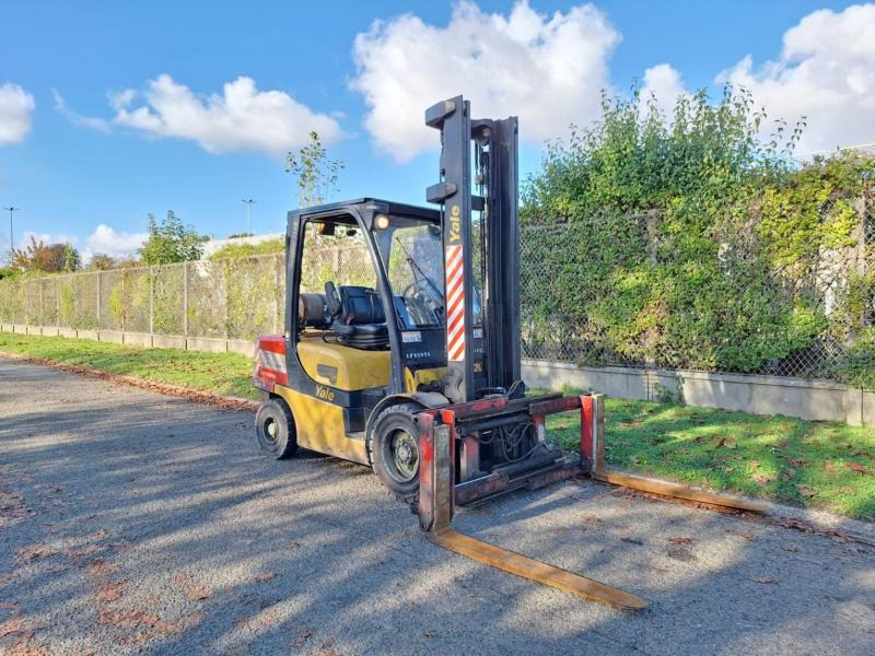 Yale GLP35VX - LPG forklift: picture 2 Yale GLP35VX - LPG forklift: picture 2