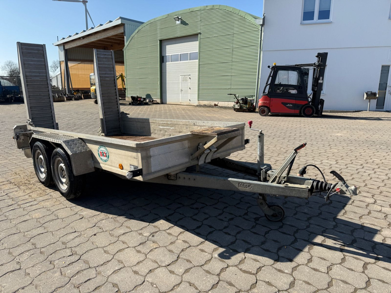 BAOS M303116, Baumaschinen Transportanhänger 3 t - Low loader trailer: picture 1 BAOS M303116, Baumaschinen Transportanhänger 3 t - Low loader trailer: picture 1