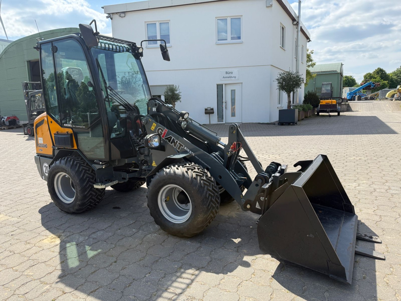 Giant G2500 HD X-TRA, Bj 20, SW, Schaufel, Gabel - Wheel loader: picture 3 Giant G2500 HD X-TRA, Bj 20, SW, Schaufel, Gabel - Wheel loader: picture 3