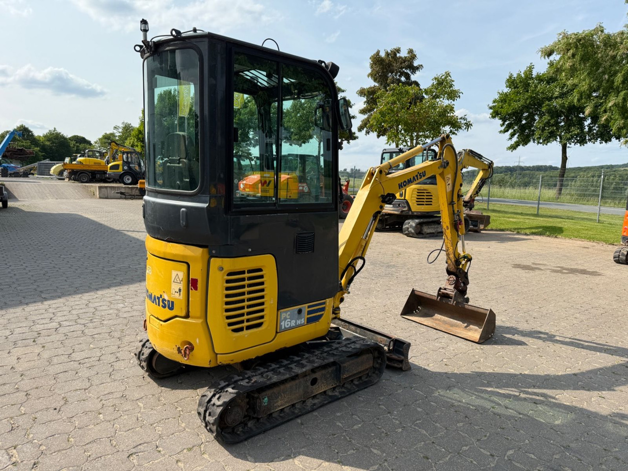 Komatsu PC 16R-3HS, Bj 17, 2210 BH, Tilt mit HS01, GL - Mini excavator: picture 4 Komatsu PC 16R-3HS, Bj 17, 2210 BH, Tilt mit HS01, GL - Mini excavator: picture 4