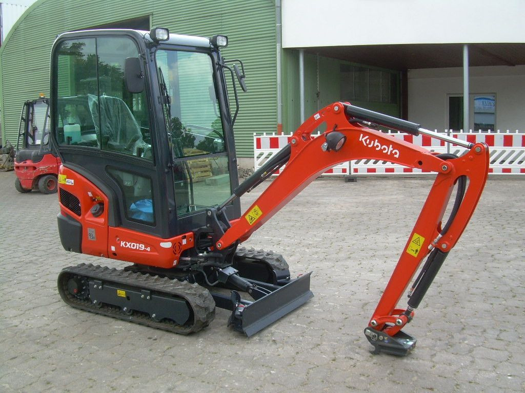 Kubota KX 019-4, BJ 23, 3 BH, Kabine, SW MS01 - Mini excavator: picture 3 Kubota KX 019-4, BJ 23, 3 BH, Kabine, SW MS01 - Mini excavator: picture 3