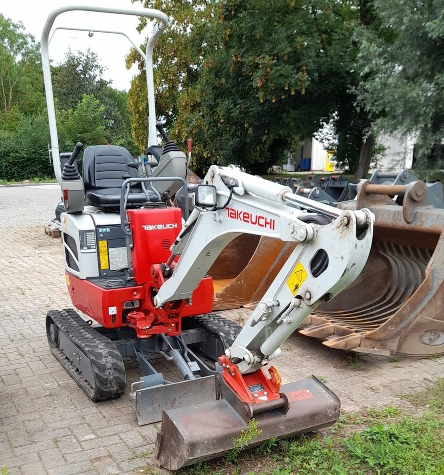 Takeuchi TB 210 R, Bj. 23, 220 BH, SW MS01, TL, GL - Mini excavator: picture 2 Takeuchi TB 210 R, Bj. 23, 220 BH, SW MS01, TL, GL - Mini excavator: picture 2