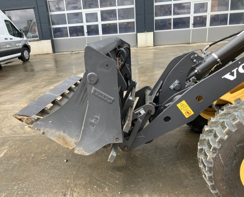 Volvo JL20H Electric - Skid steer loader: picture 5 Volvo JL20H Electric - Skid steer loader: picture 5