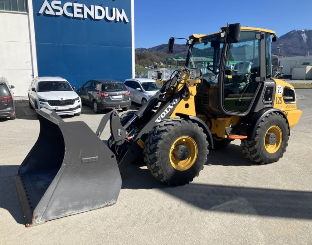 Volvo JL25H Electric - Skid steer loader: picture 4 Volvo JL25H Electric - Skid steer loader: picture 4