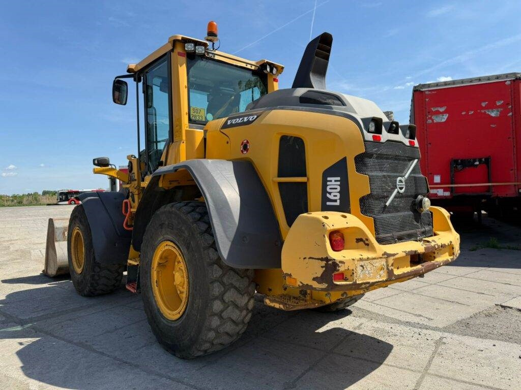 Volvo L60H - Wheel loader: picture 2 Volvo L60H - Wheel loader: picture 2